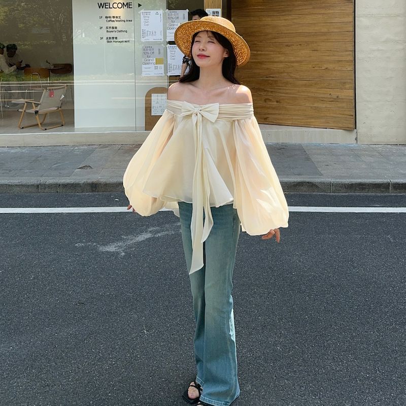 フレンチスタイルオフショルダーパフスリーブシャツ女性初秋非対 - Asymmetric Top Women のレビューと価格