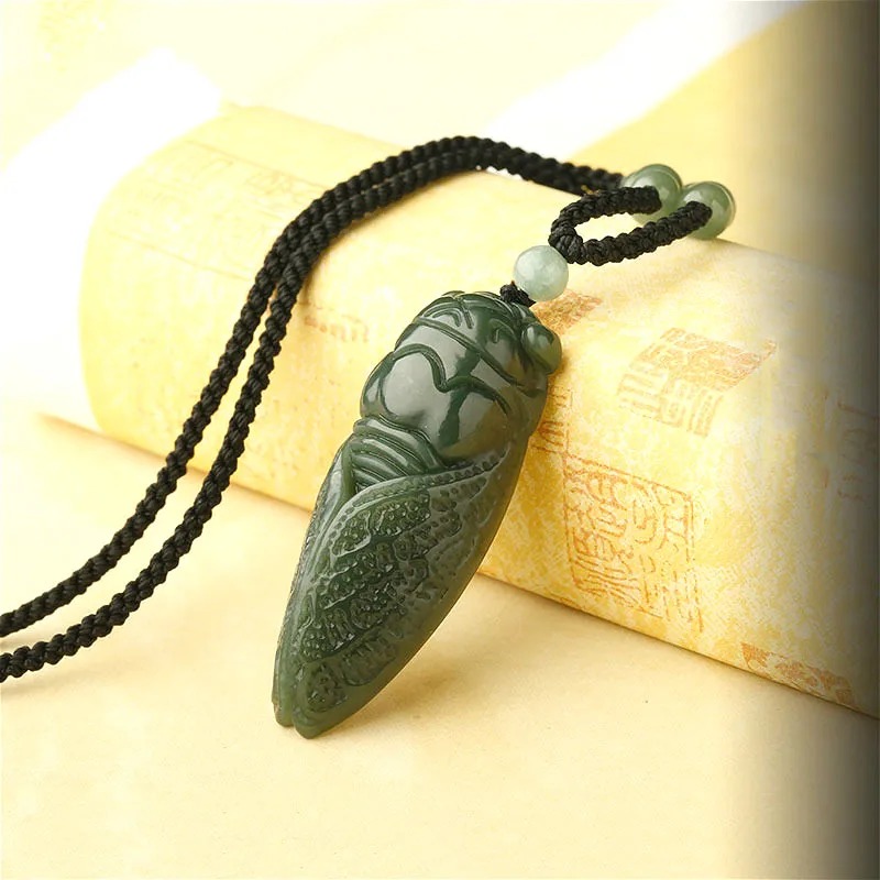 男性と女性のための天然ヘチアンシカダ翡翠ペンダントネックレス - Women Fashion Necklace のレビューと価格