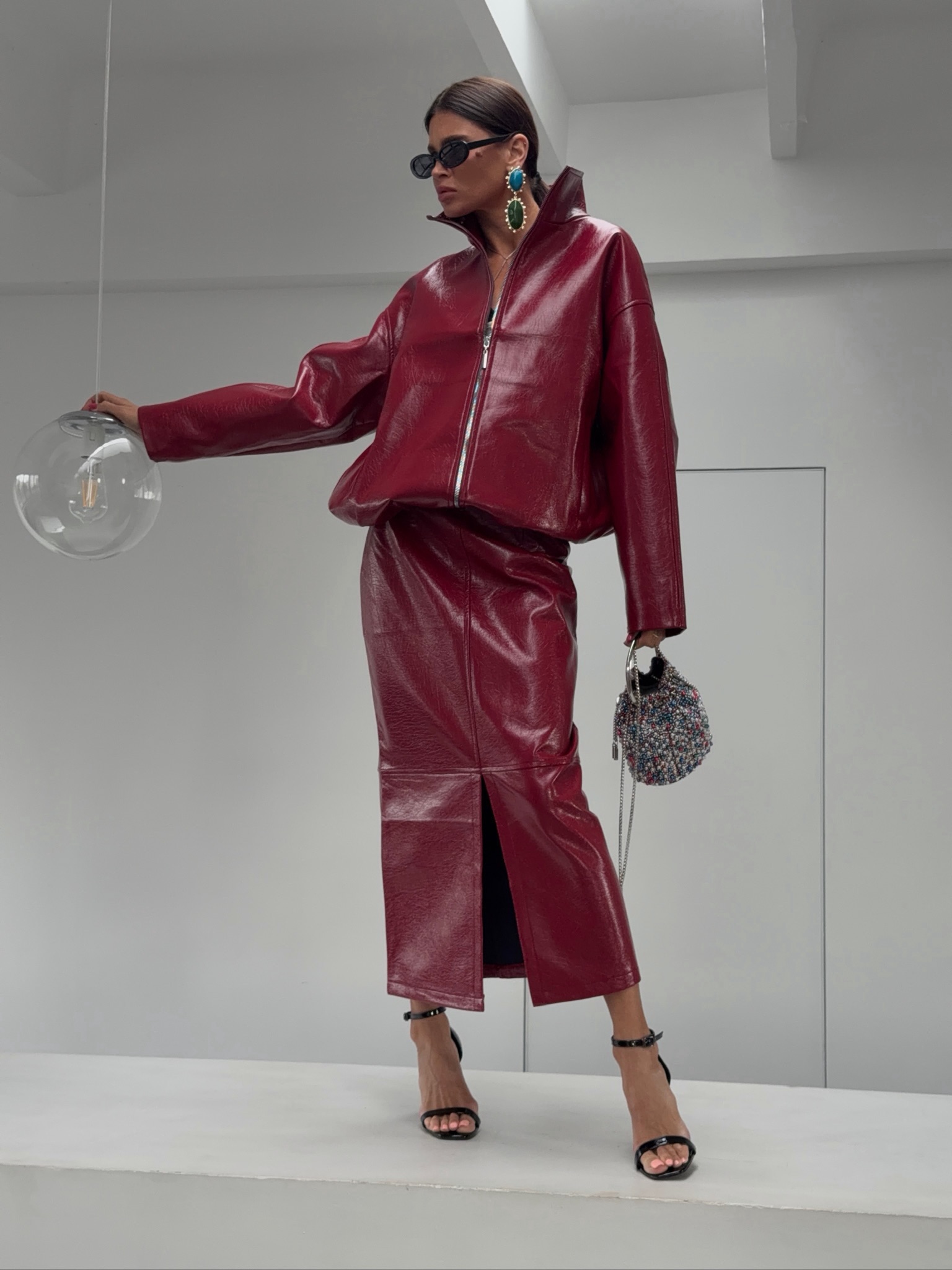 レディース光沢PUレザー2ピースセットアップ、ジップスタンド - Women'S Fashion Leather Jacket のレビューと価格