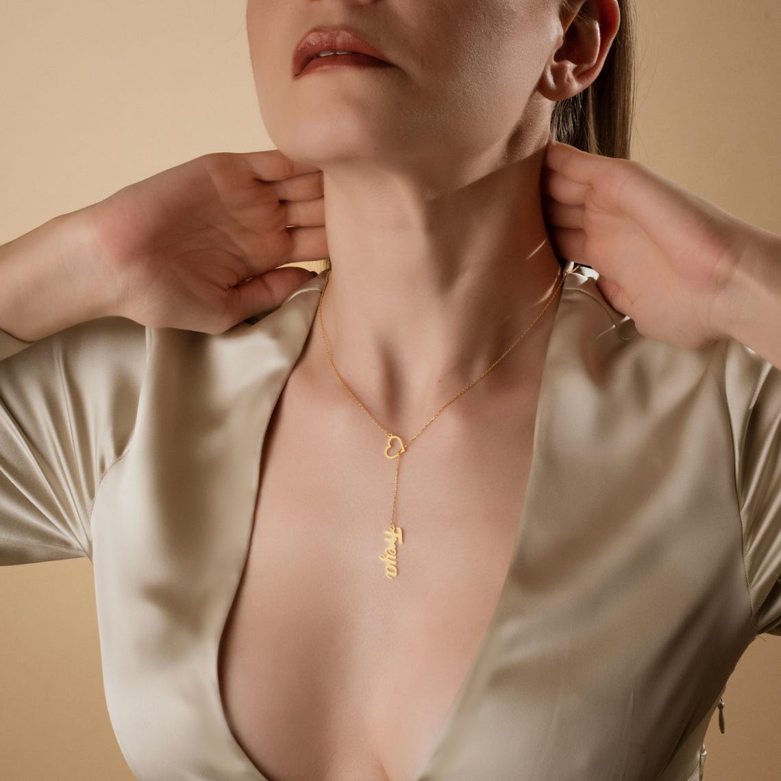 カスタムロングステンレス鋼ネックレス女性 Y 字型ネックレス - Women Fashion Dress Names のレビューと価格