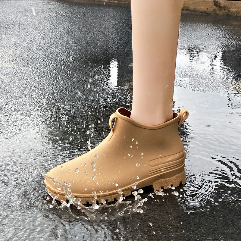 カップルファッションレインブーツ屋外防水耐摩耗性靴女性釣りキ - Women'S Fashion Rain Boots のレビューと価格