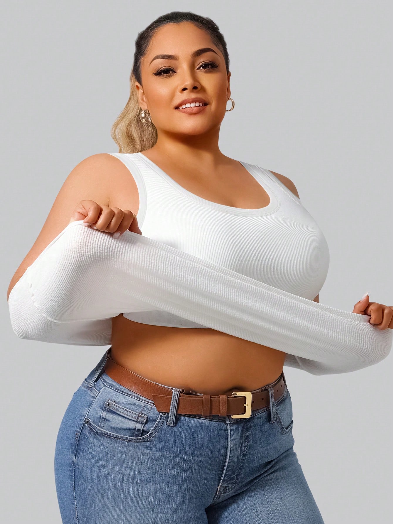 プラスサイズ レディース ソリッド リブ編み タンクトップ  - V Neck Cami Top のレビューと価格