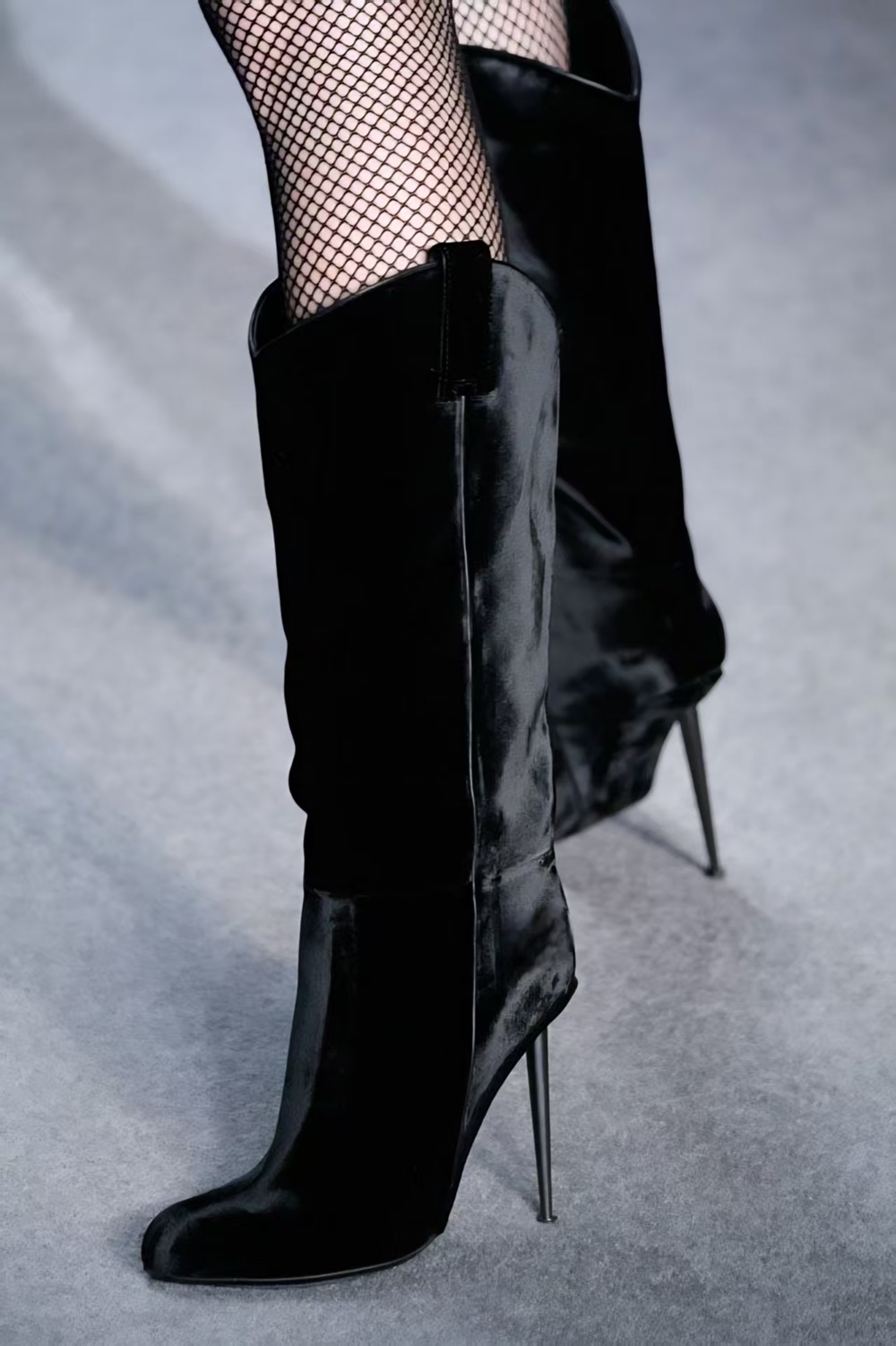 ファッション女性用ブラックベルベットニーハイブーツ、柔らかな - Women'S Fashion Edgy のレビューと価格